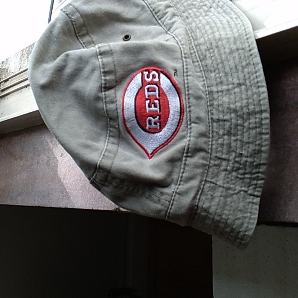 Hat REDS - Picture 3 of 6